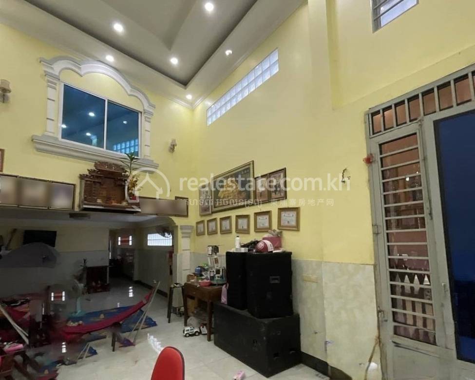 180 sqm Living Size House and lot For Sale in Serei Saophoan
