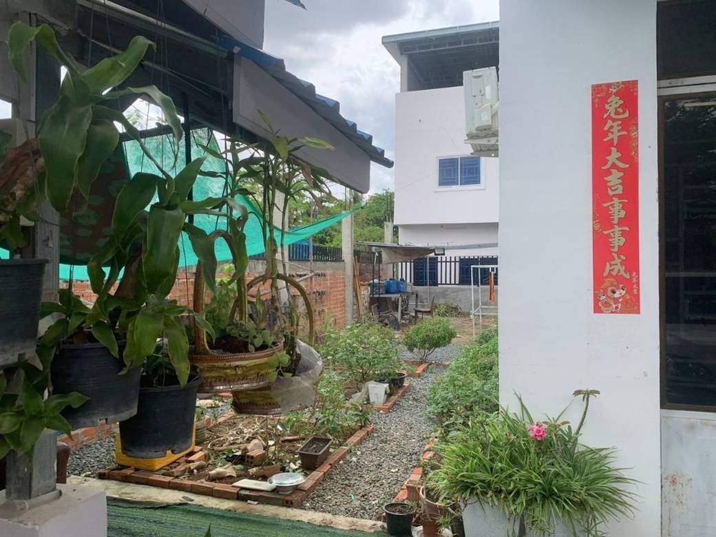 168 sqm Land Size Flat House For Sale