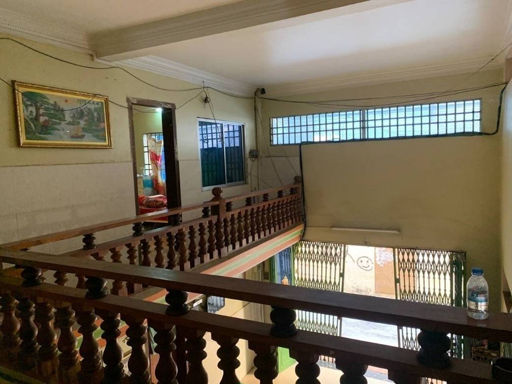 385 sqm Living Size Flat House For Sale in Toul Kork