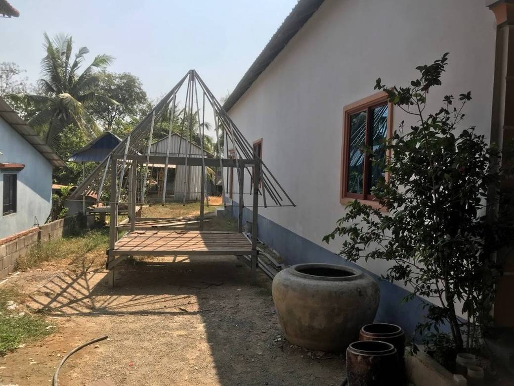 House and lot Na sprzedaż o powierzchni mieszkalnej 90 m² w Samraong