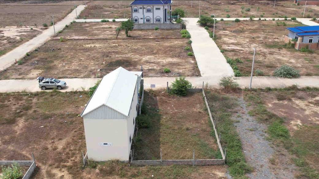 ที่ดิน สำหรับขาย ใน Angk Snuol $19,000