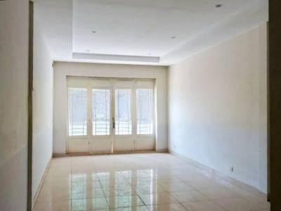 Shophouse K pronájmu in Sen Sok $1,800