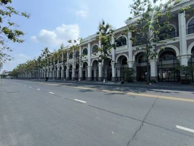 Borey Peng Huoth : The Star Diamond | $825,000 の店舗付住宅