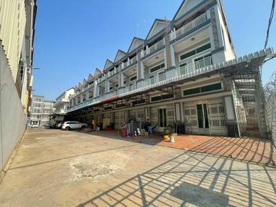 $180,000 Flat House