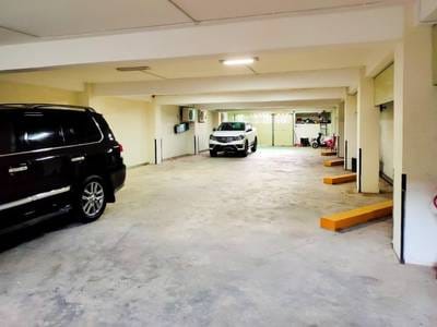 360 sqm Land Size Budova Na prodej