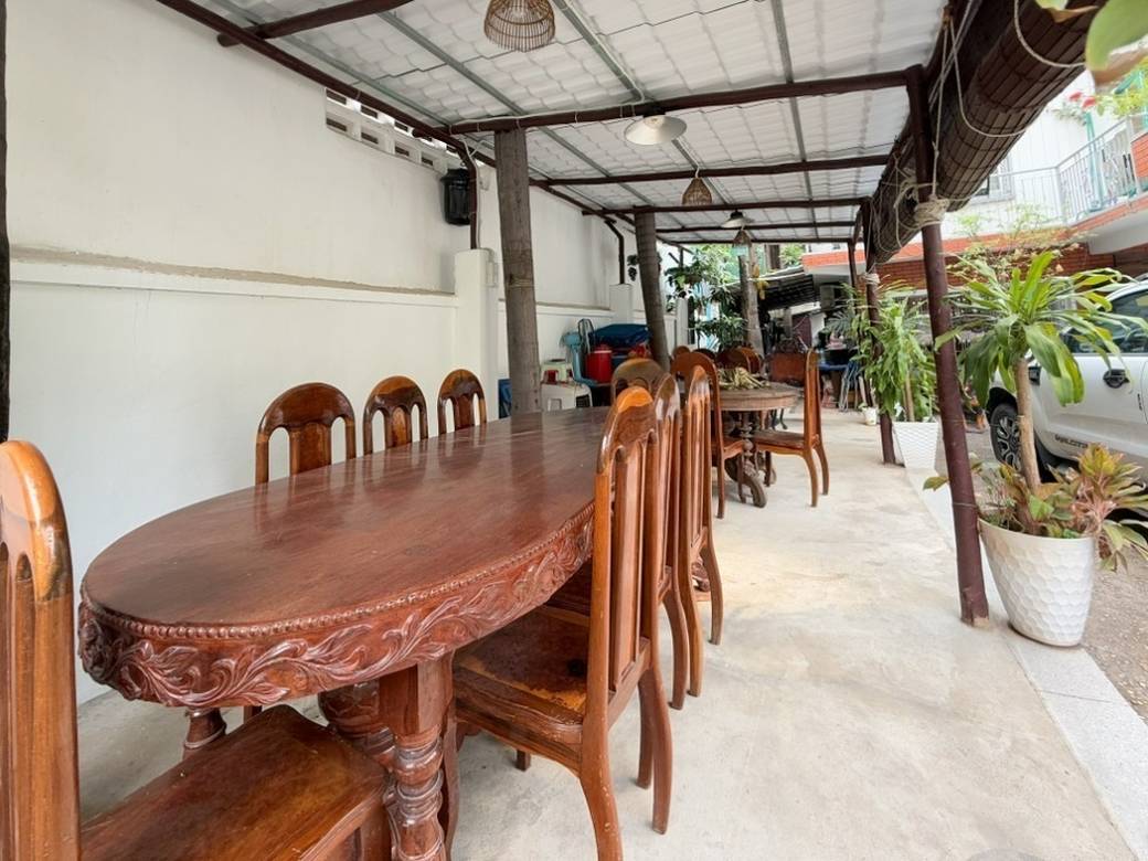 489 sqm Land Size Villa For Sale & Rent