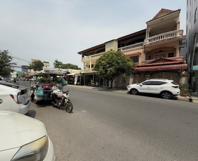Entrepôt À louer à Boeung Kak 2, Toul Kork, Phnom Penh