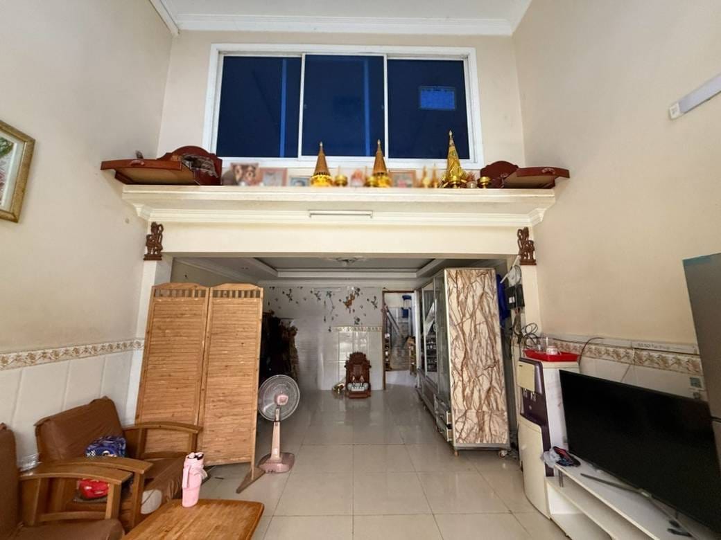Shophouse For Sale in Phsar Thmei III, Daun Penh, Phnom Penh