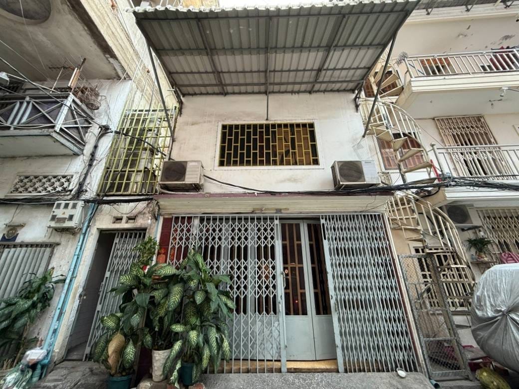 Shophouse For Sale in Phsar Thmei III, Daun Penh, Phnom Penh