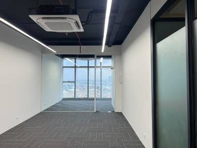 Diamond Twin Tower | $700 Kanceláře