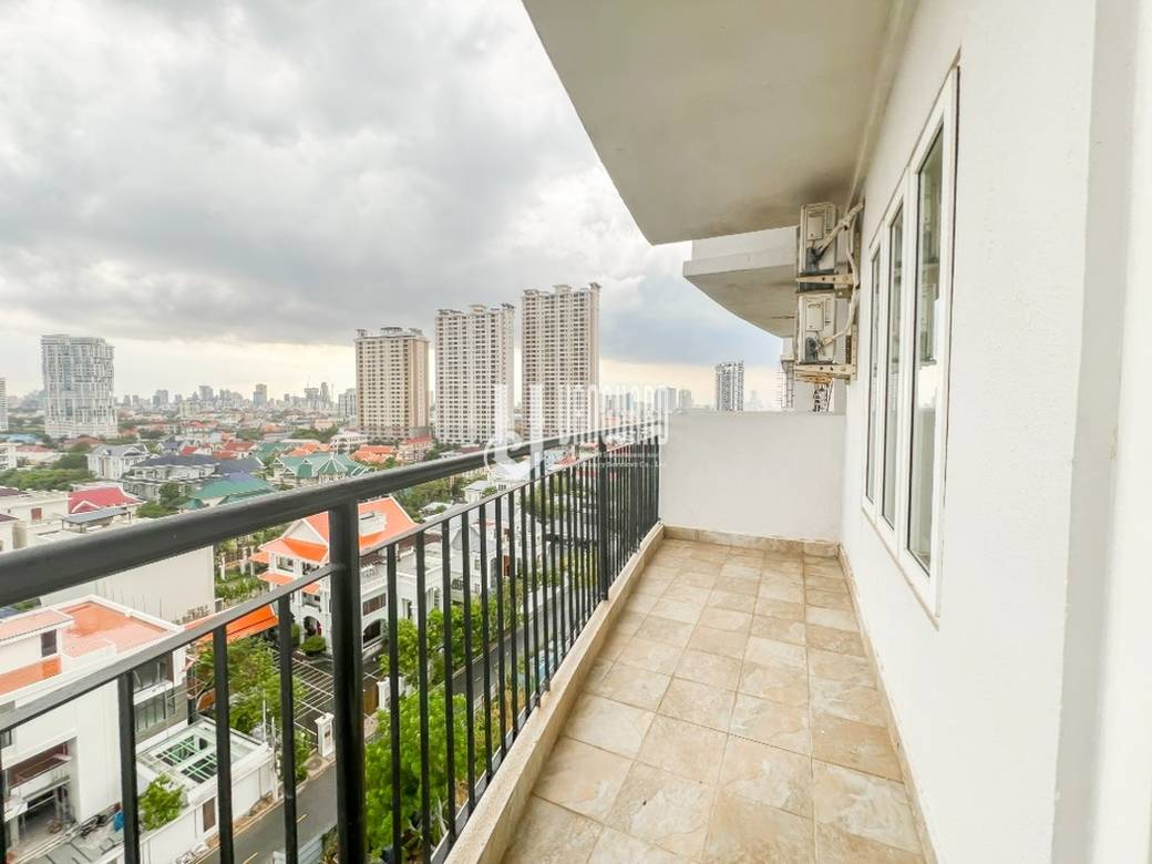 Condo For Sale in Chroy Changvar $140,000