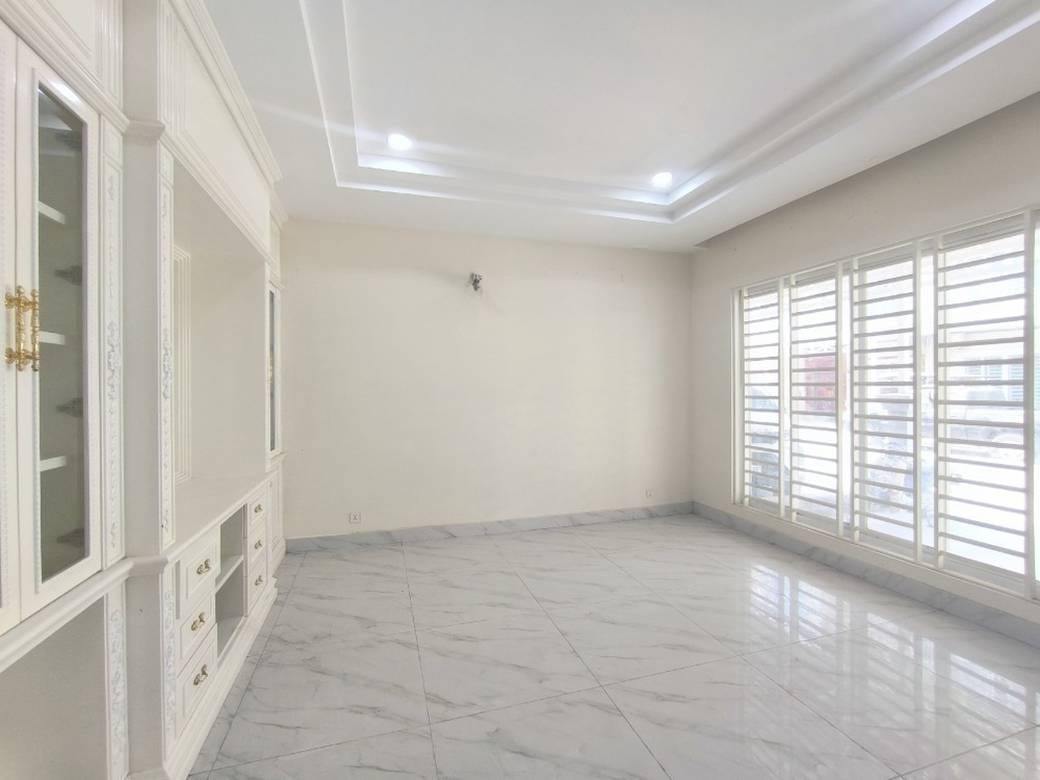Borey Hi-Tech Ta Ngov | Vila Na prodej in Chbar Ampov $170,000