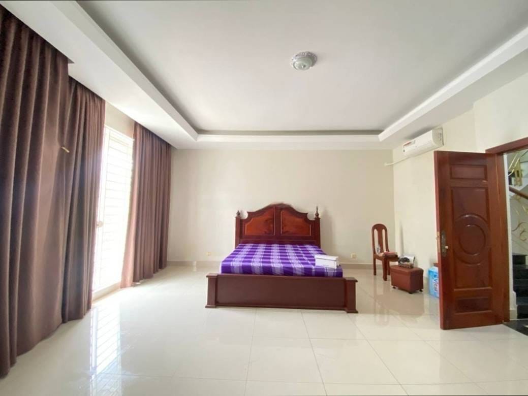 Phnom Penh Thmey Vila K pronájmu in Phnom Penh Thmey
