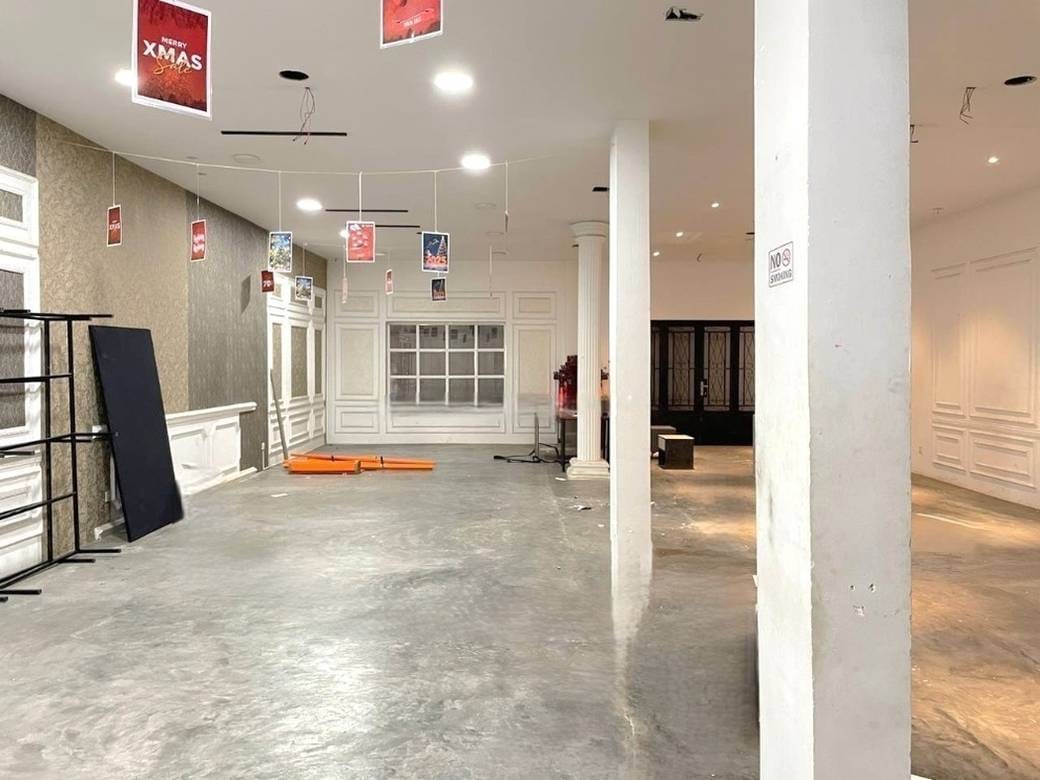 Chamkarmon店屋出租，价格$4,000