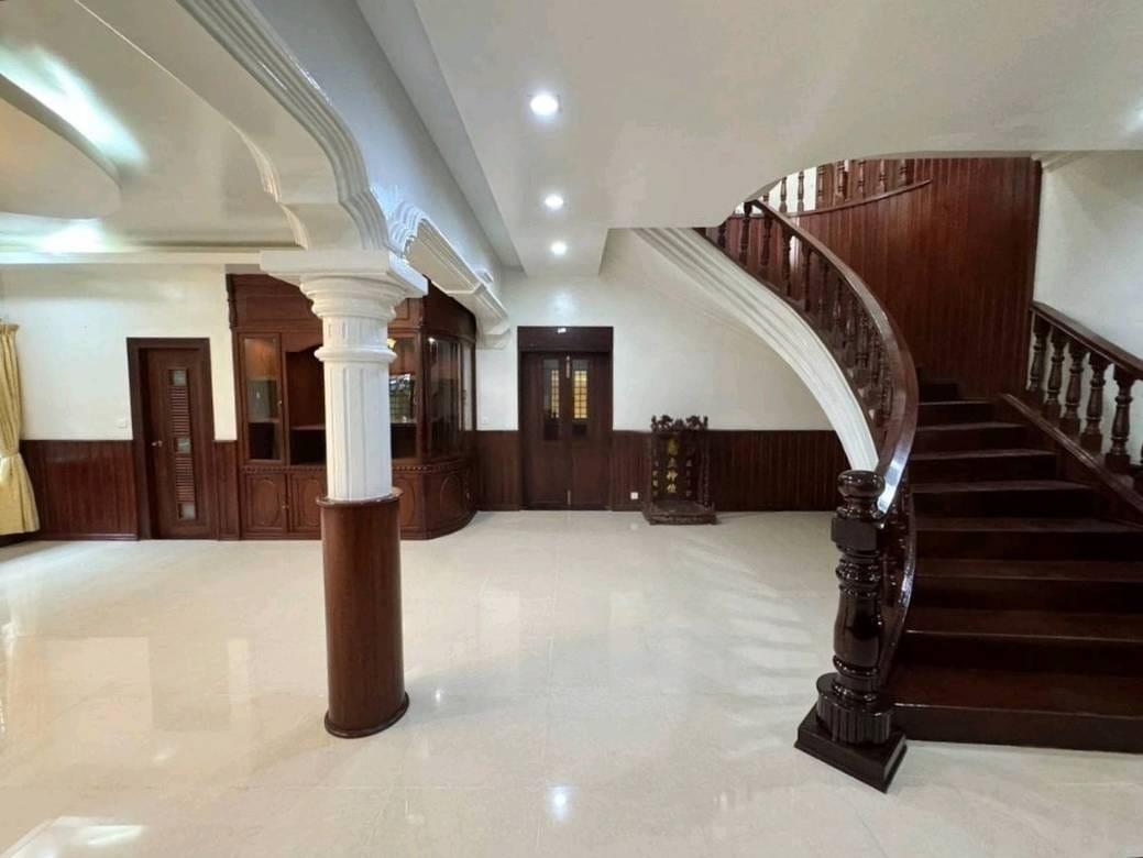 BKK 1 Villa For Rent in BKK 1