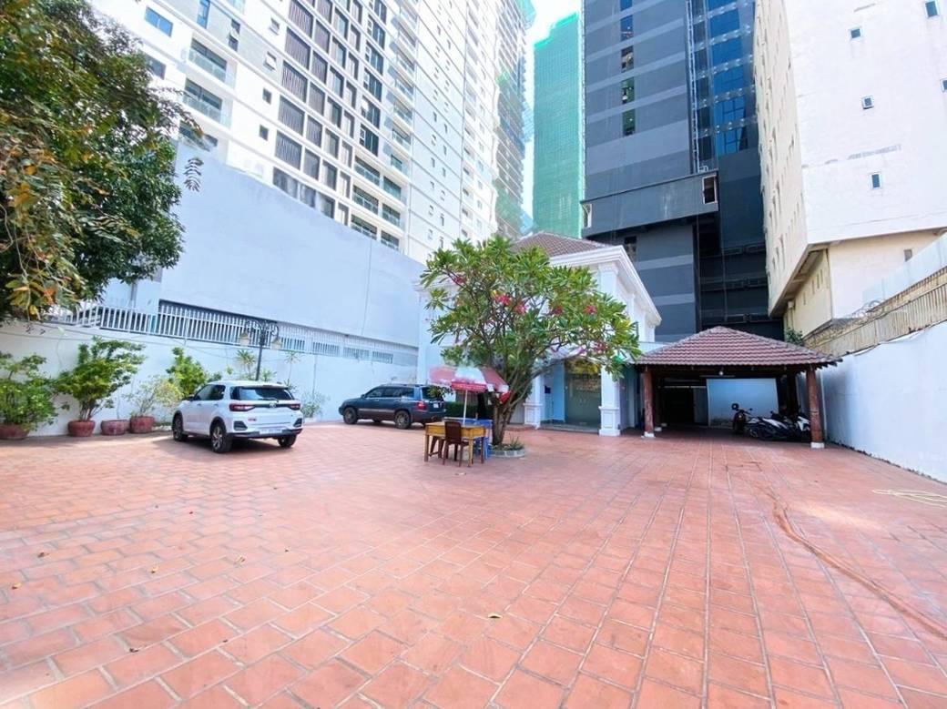 Vila K pronájmu in BKK 1, Boeng Keng Kang, Phnom Penh