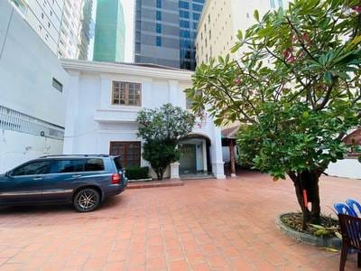 Vila K pronájmu in Boeng Keng Kang $6,000