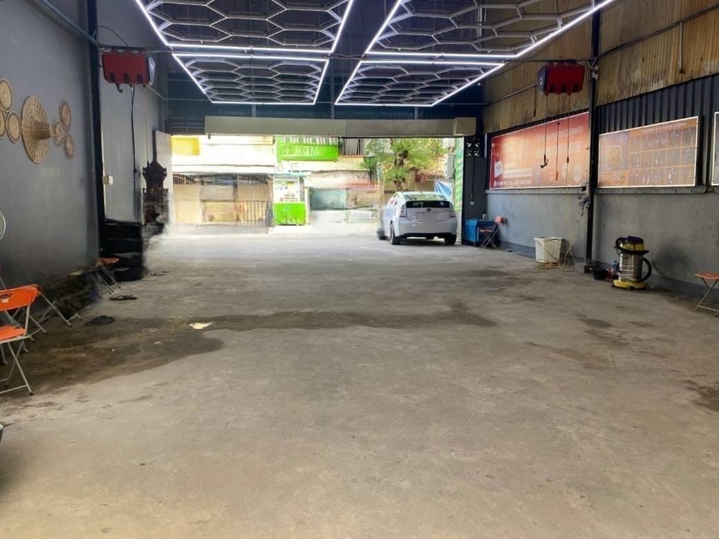 BKK 3 Sklad K pronájmu in BKK 3