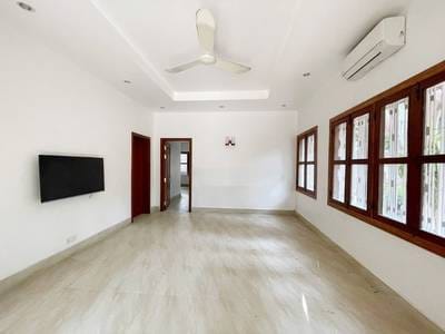 $4,500 Vila