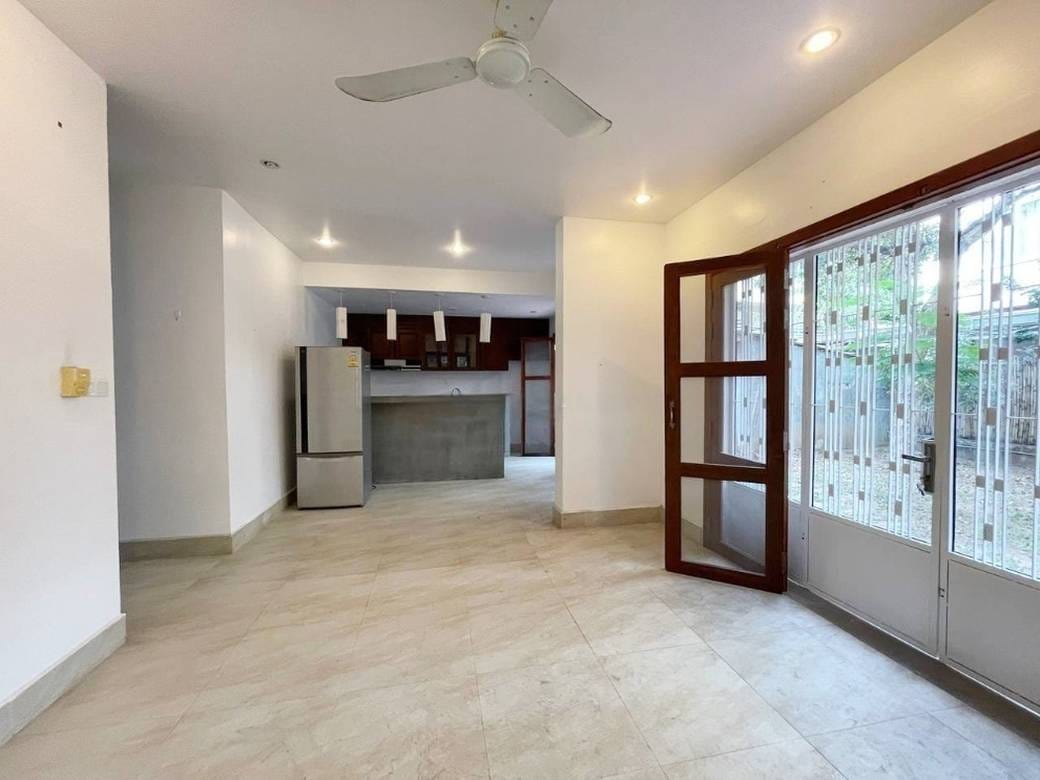 Vila K pronájmu in Chamkarmon $4,500