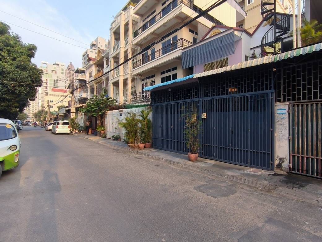 Shophouse K pronájmu in BKK 3, Boeng Keng Kang, Phnom Penh