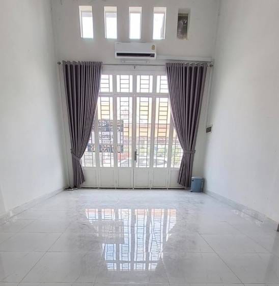 $320,000 Shophouse