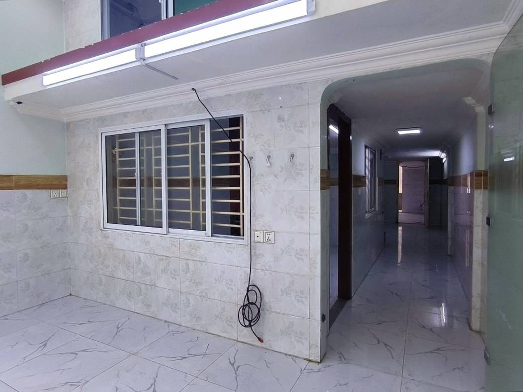 Boeng Keng Kang店屋出租，价格$1,000