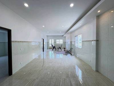 Meanchey店屋出租，价格$1,500