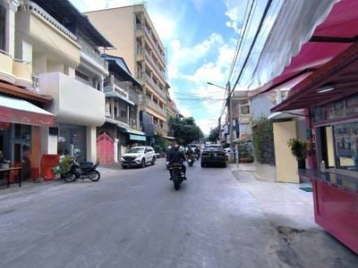 Tumnob Tuek Restaurant For Sale in Tumnob Tuek