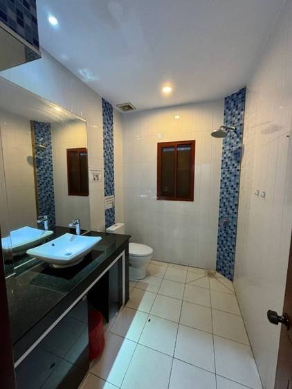 $6,000 Villa