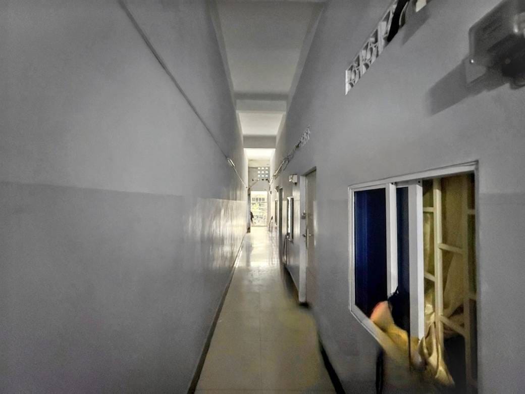 $120,000 Flat House