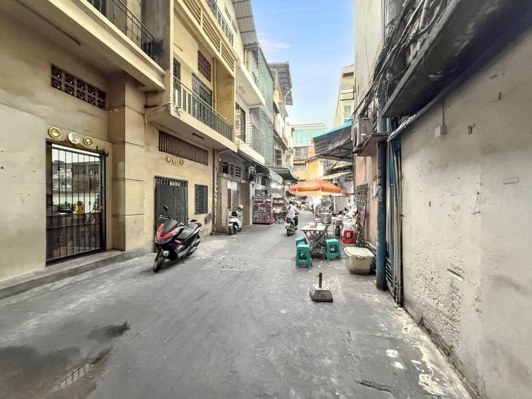 Phsar Thmei III Flat House For Sale in Phsar Thmei III