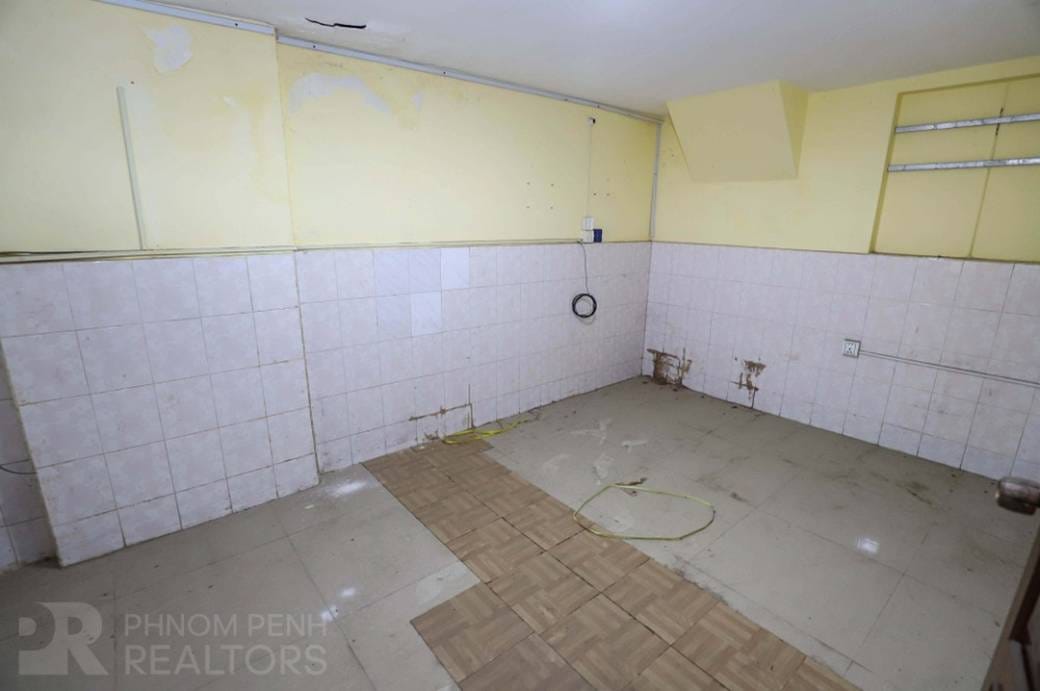 60 sqm Land Size House and lot K pronájmu