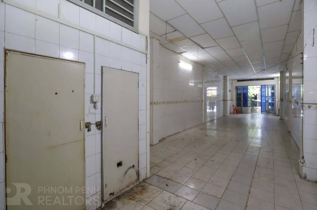 Maison mitoyenne À louer de 120 m² de terrain