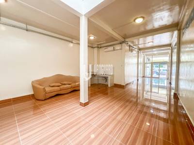 Toul Kork店屋出租，价格$1,200