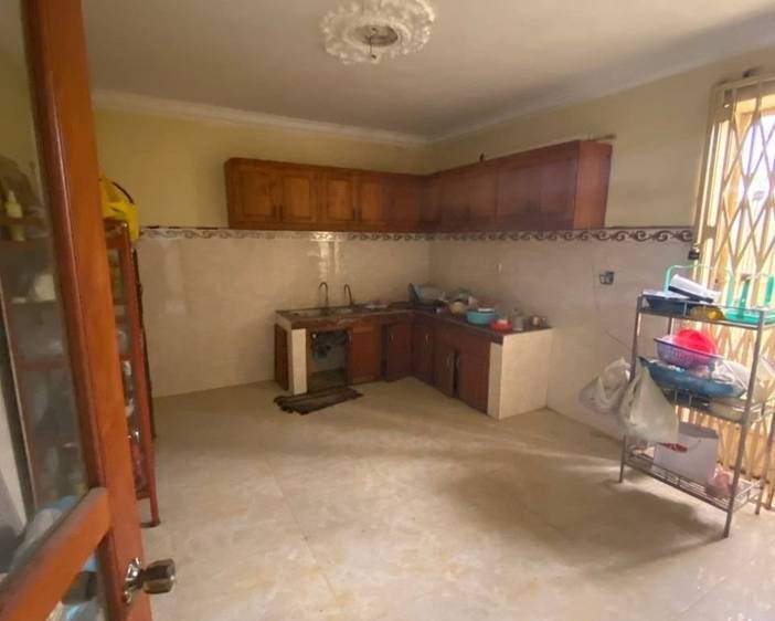 18 Bedrooms House and lot Na prodej for $180,000