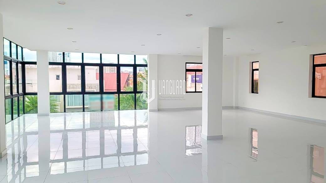 อาคารสำนักงาน สำหรับเช่า ใน บึงกัก 1, ตuolโกก, พนมเปญ