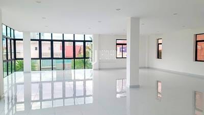 อาคารสำนักงาน สำหรับเช่า ใน บึงกัก 1, ตuolโกก, พนมเปญ