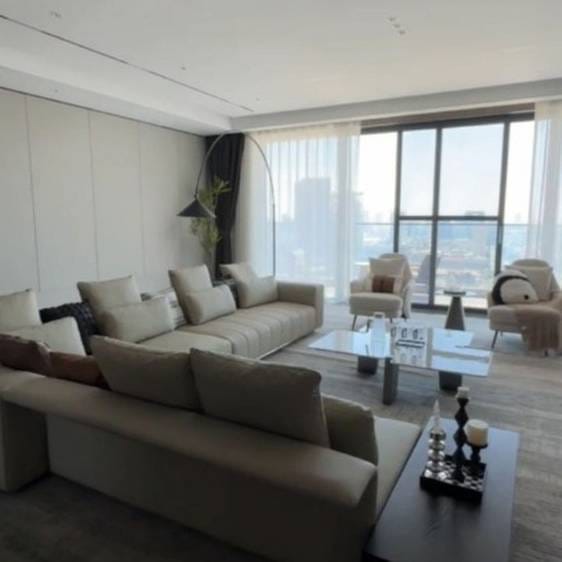$2,000,000 Condo