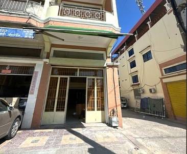 $1,000 Shophouse