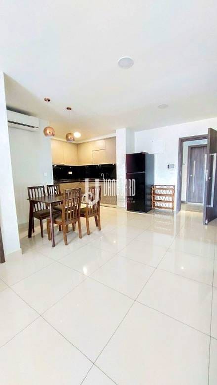Condo Na prodej in Chamkarmon $240,000