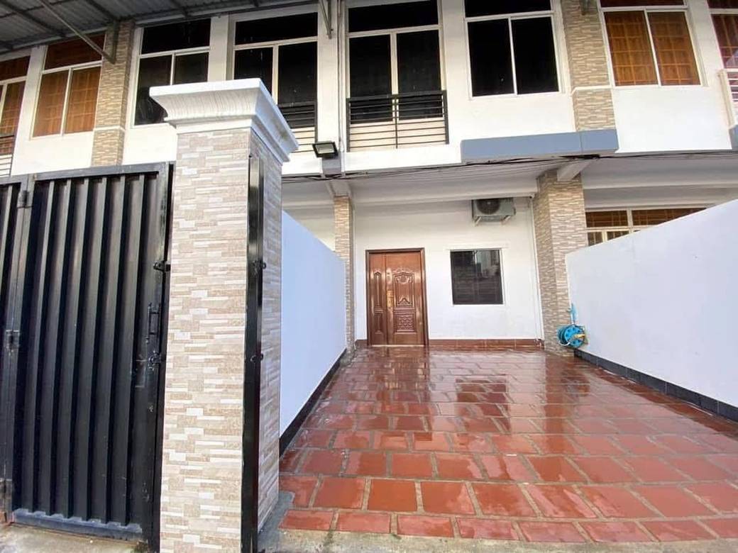 $92,000 Vila