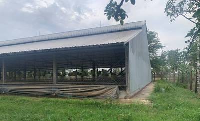 Sklad Na prodej in Monourom, Thpong, Kampong Speu