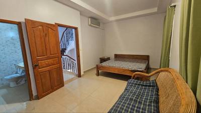 200 sqm Living Size Dvojvila K pronájmu in Sen Sok