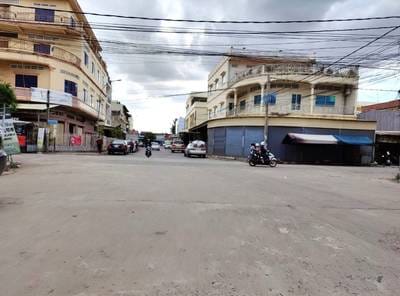 联排住宅出售，位于Svay Por县, 马德望, 马德望