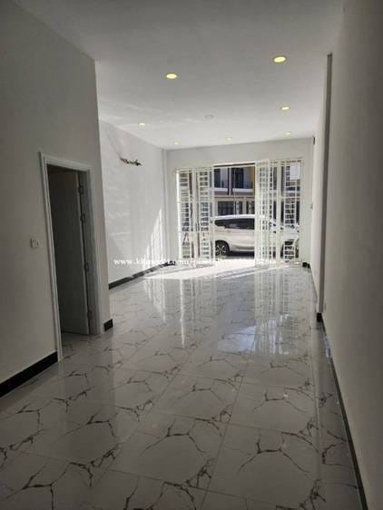 $150,000 Flat House
