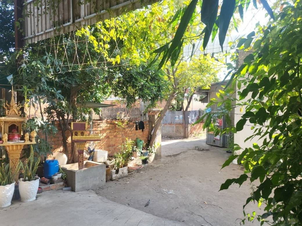 Meanchey180平方米使用面积House and lot出售