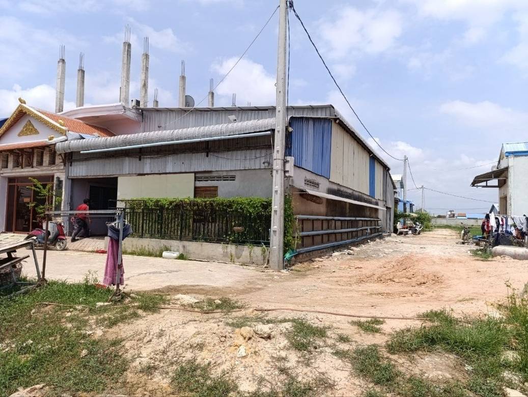 268 sqm Living Size Flat House For Sale in Kamboul