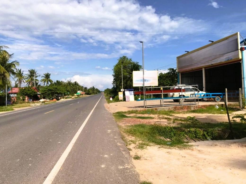 Entrepôt À vendre de 759 m² habitables à Tuek Chhou