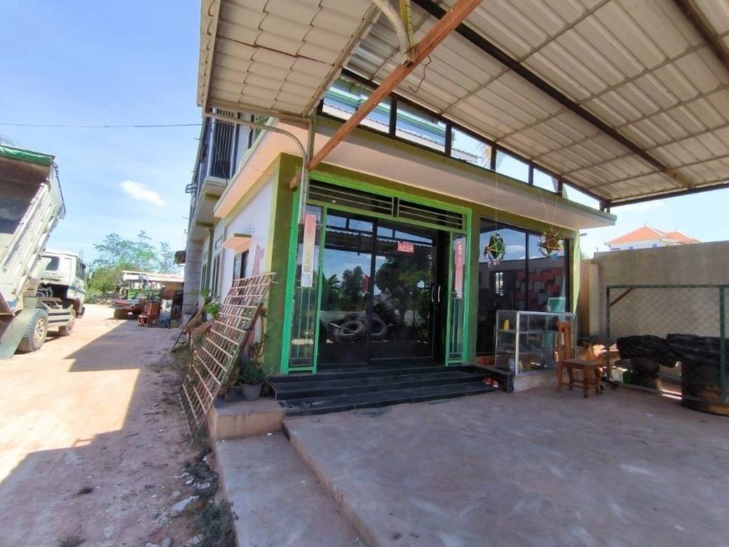 ផ្ទះ តម្លៃ $100,000